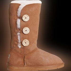 UGG Bailey 3 Button Shearling Boot
